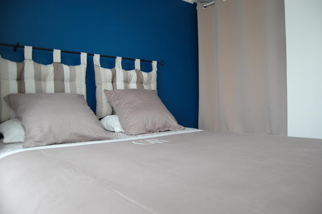 Le Comptoir Des Ecoliers Bed and Breakfast Gémozac Εξωτερικό φωτογραφία